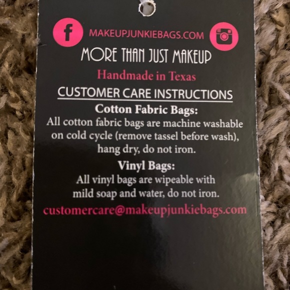 Small Makeup Junkie Bag - Picture 6 of 7